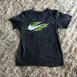 Boys Large(10-12) Nike Shirt